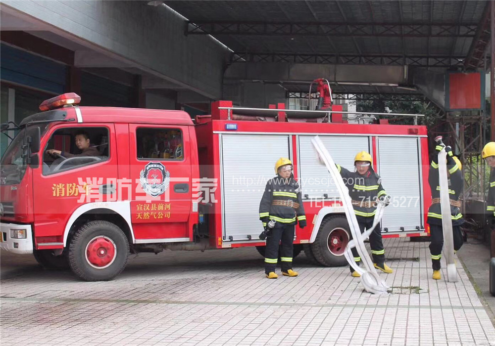 消防車使用圖片 消防車使用圖片